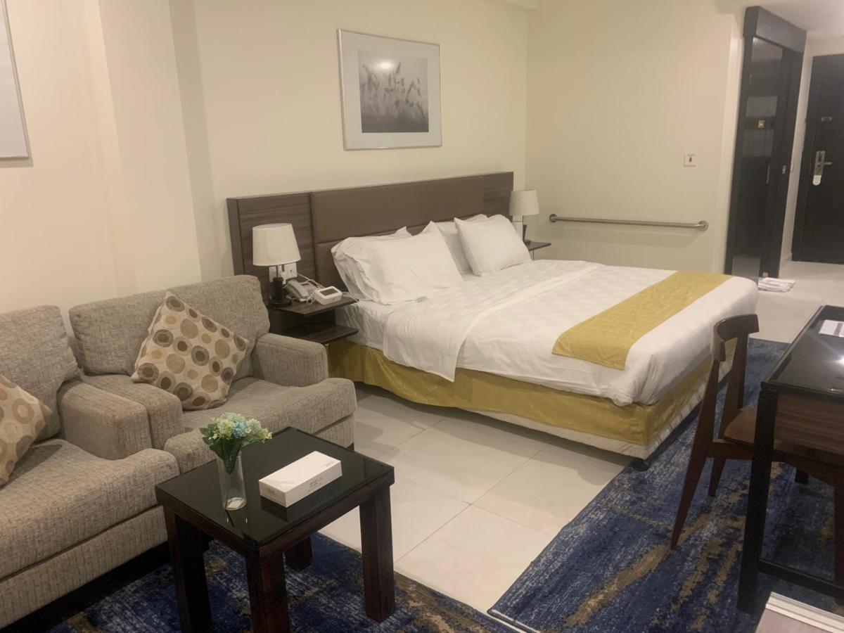 Grand Lily Hotel Suites Al-Hofuf Ngoại thất bức ảnh